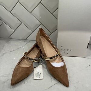 A New Day Women's Tan Pointed Flats